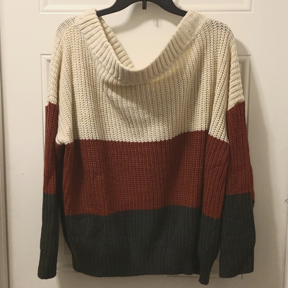 Off the shoulder sweater, size M/L